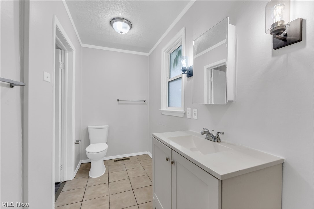 Photo - 14131 Berwyn Ave