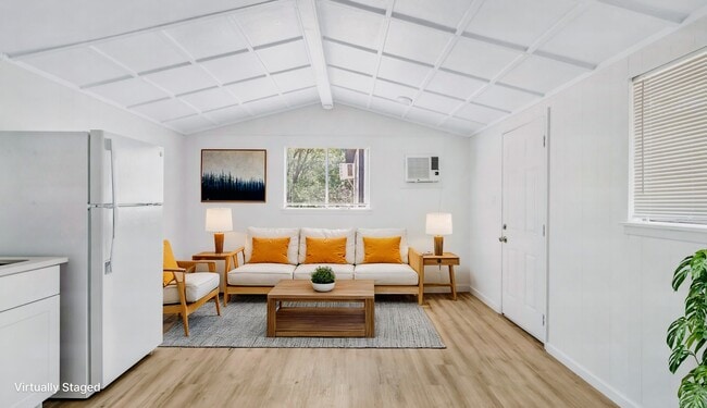 Photo - 711 S Houston St Unidad #3