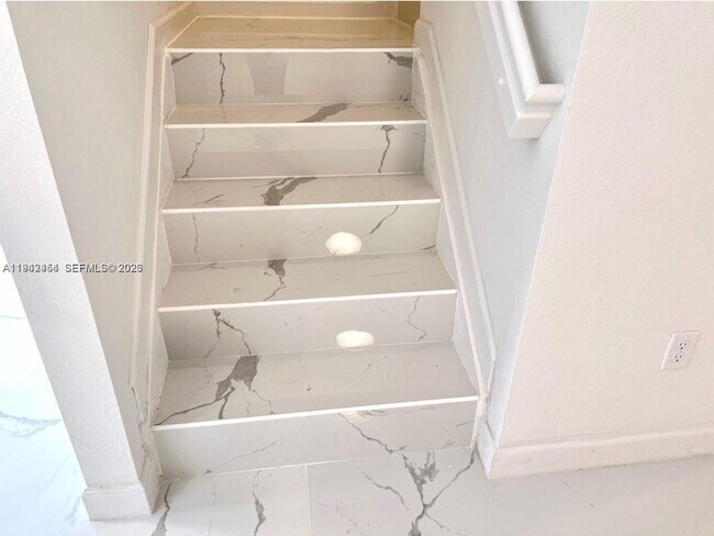 Photo - 15903 SW 2nd Dr