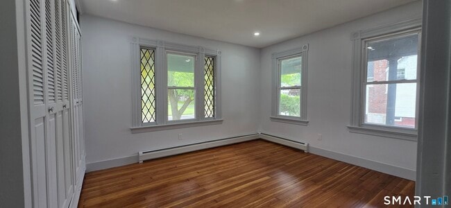 Photo - 140 Spring St