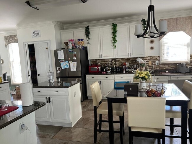 Kitchen - 133 Fort Jackson Rd