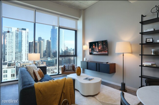 Photo - 2 br, 2 bath Condo - 918 W Madison St 714 ...