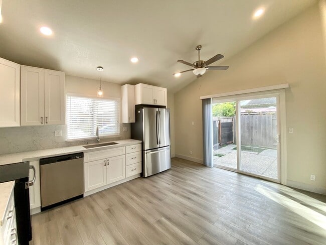 Photo - Beautifully Remodeled 3-Bedroom Home for Rent! - Northgate Neighborhood of Fremont!