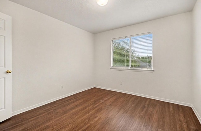 Photo - 10227 Rolleston Ln