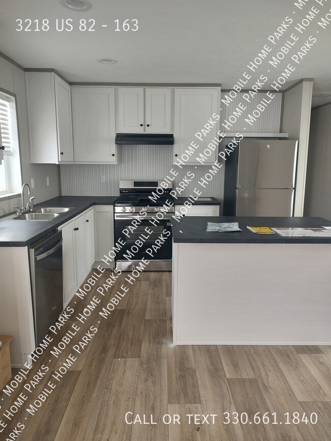 Building Photo - 3218 US 82-163