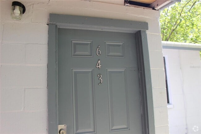 Building Photo - 643 NE Waldo Rd Rental