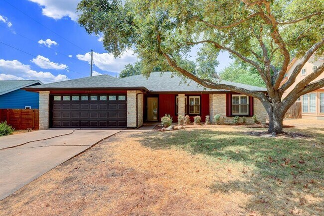 Photo - 1704 Foxfire Dr