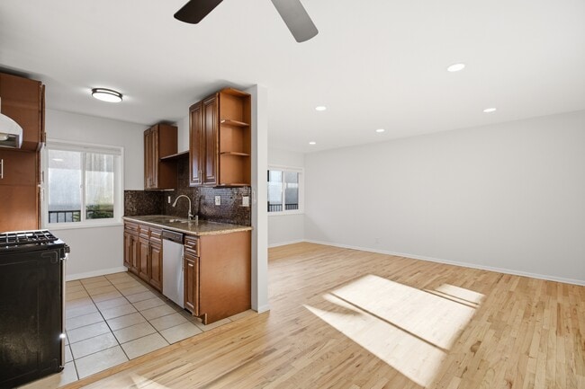 14616 Magnolia Blvd