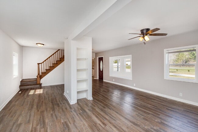 Photo - Charming 3-Bedroom Retreat with Pole Barn - $2000/Month