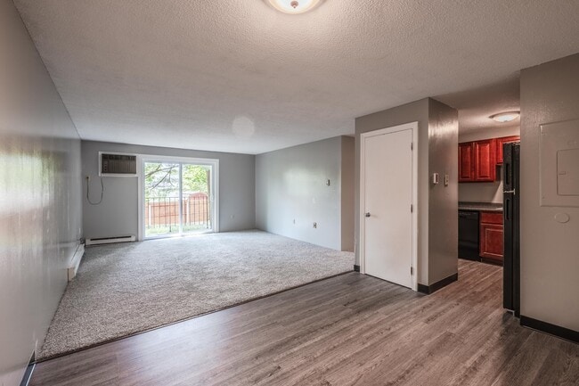 Meadowbrook Apartments