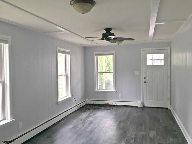 Photo - 27 Elm Ave Unit #1