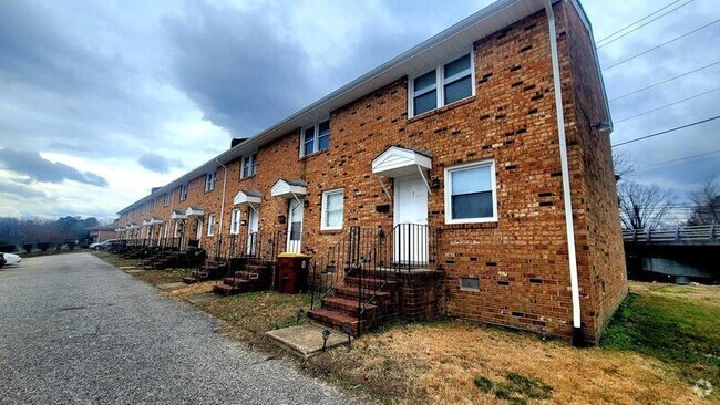Building Photo - 1518 W Clara Dr Rental