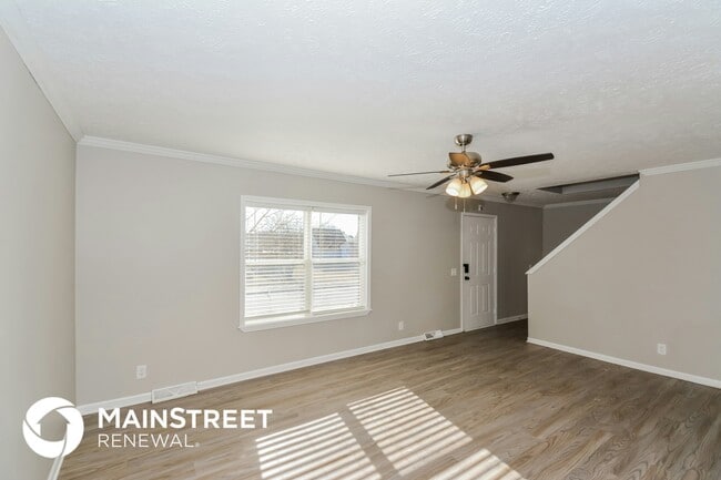 Photo - 2003 Somerset Pl