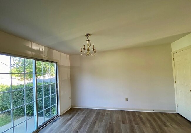 Photo - 6605 Hollow Dr