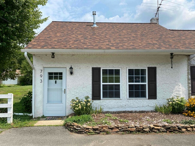 Photo - 793-795-795 Main St Unidad 793