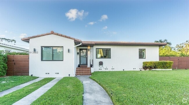 Building Photo - 3261 SW 20th St Rental