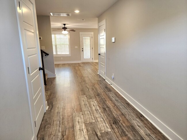 Photo - 484 Woodtrace Dr