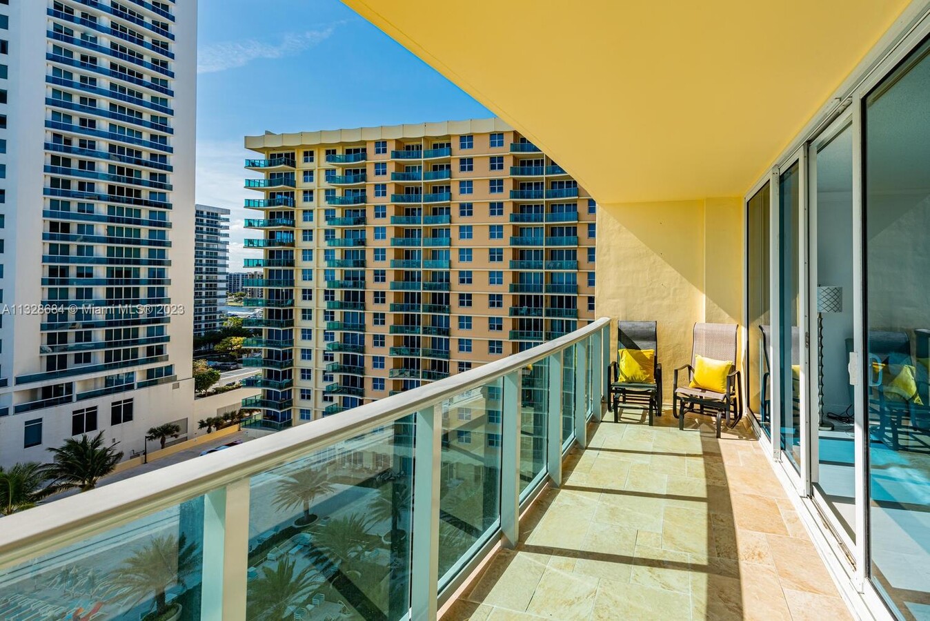 Photo - 2501 S Ocean Dr Unidad 1012(available August 25)