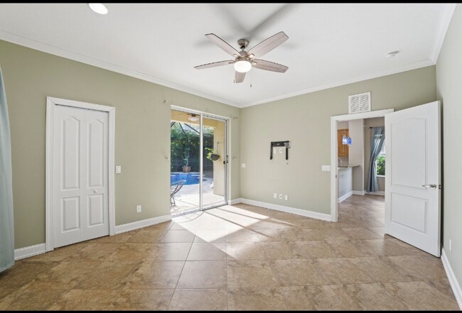 Photo - 4911 Boston Common Glen