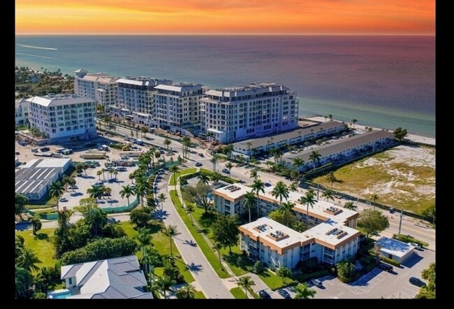 Building Photo - 1100 Gulf Shore Blvd N