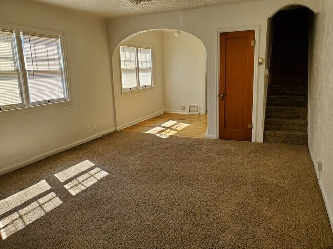 Photo - 424 W Benton St Townhome
