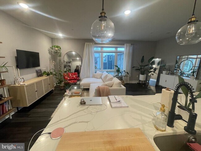 Photo - 4007 Ridge Ave