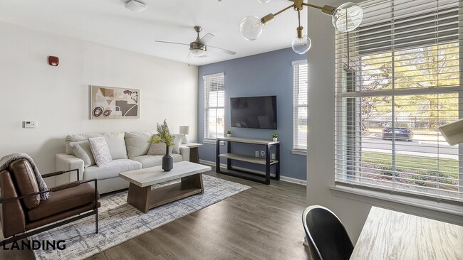 Photo - 2800 Milan Ct Unit 212