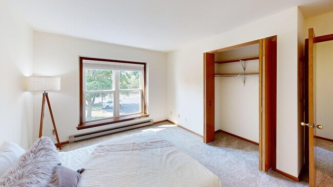 High Point Commons Apartments