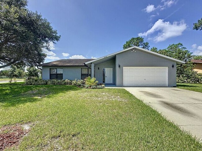 Building Photo - Single Family home in Poinciana