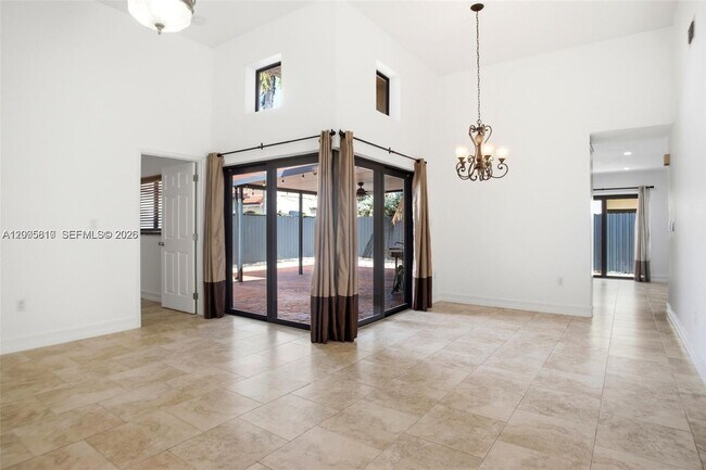 Photo - 561 SW 87th Ct