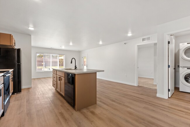 Photo - Lakewood Apartments and Townhomes