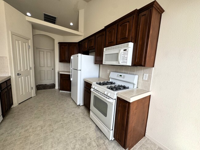 Photo - 10824 N Bunker Hill Dr