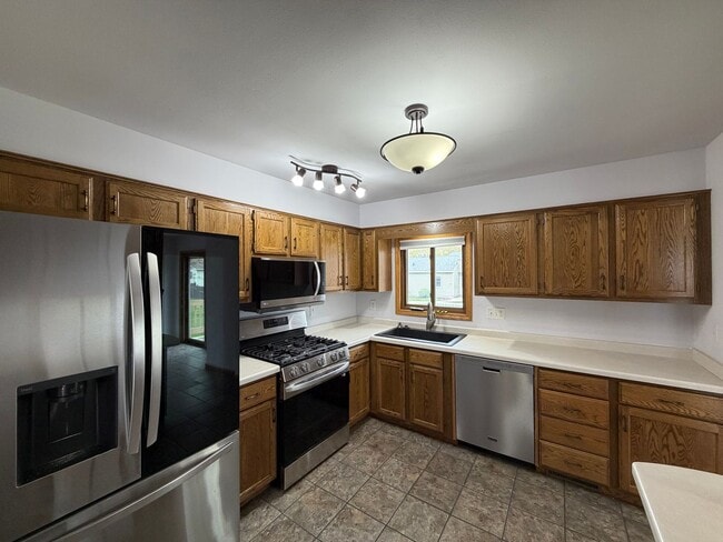 Photo - 5 Bed 2 Bath Single Family Home in Marshfield