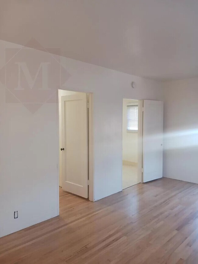 Photo - 133 Chapala St