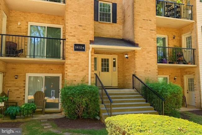 Building Photo - 18324 Streamside Dr Unit 102 Rental