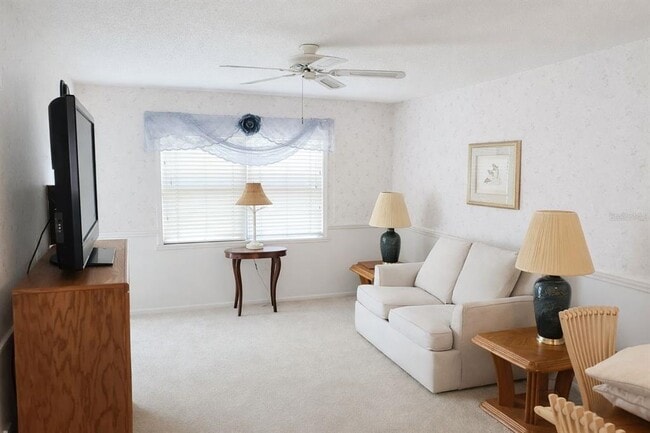 Photo - 1428 Arrowhead Cir W