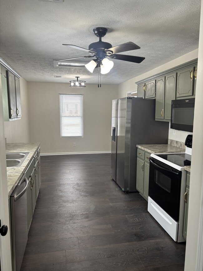 Photo - 203 Cypress St