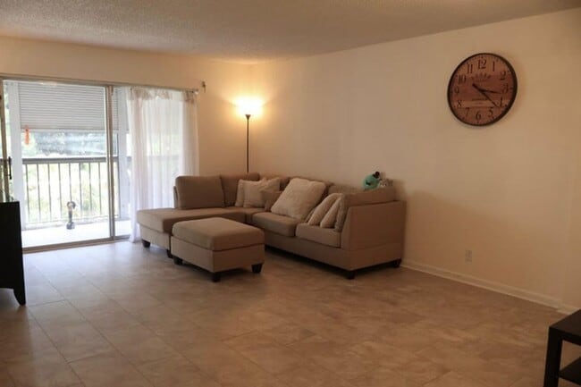 7080 Nova Dr