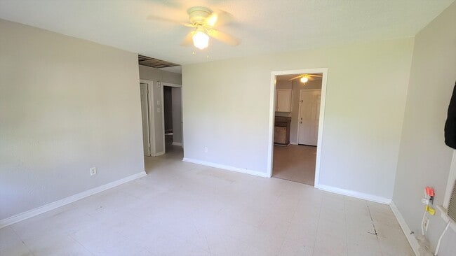 Photo - 2521 Trichel St