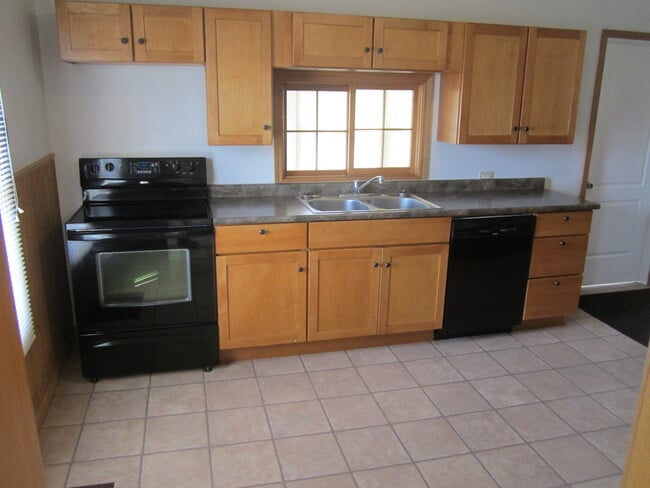 Photo - 2330 Starr Ave Unit 2330