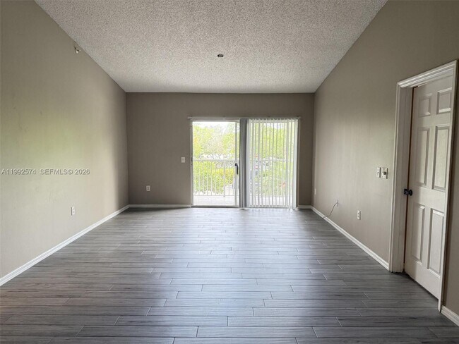 Photo - 5015 Wiles Rd Unit 207