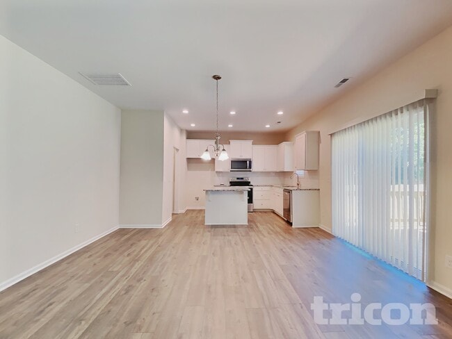 Photo - 103 Davinci Dr