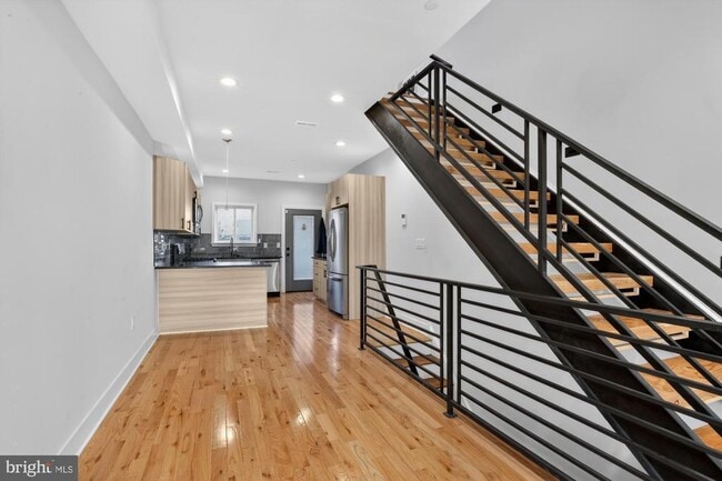 Photo - 431 W Norris St