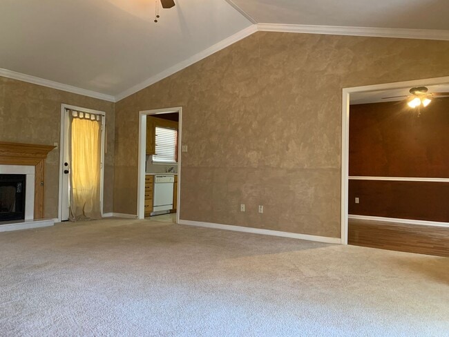 Photo - 1037 S Hills Dr