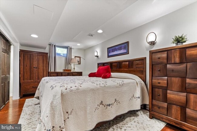 Photo - 43 N Hawthorne Rd