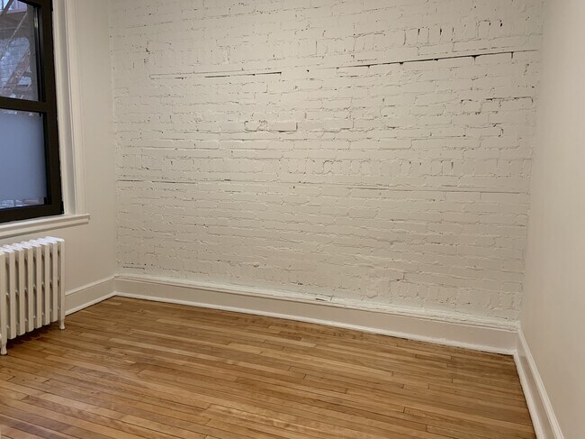 Photo - 2050 Av. Claremont Unit 24