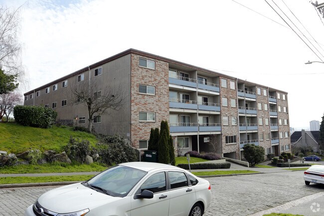 Photo - Aloha House Apartments