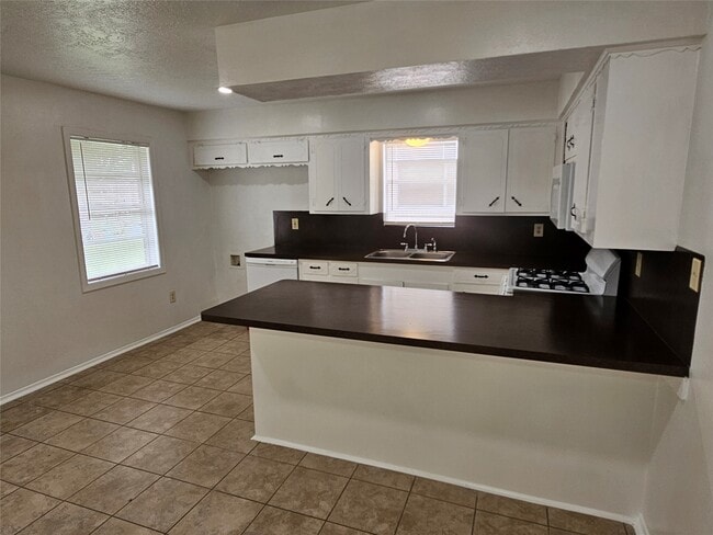 Photo - 4214 Ember Ln