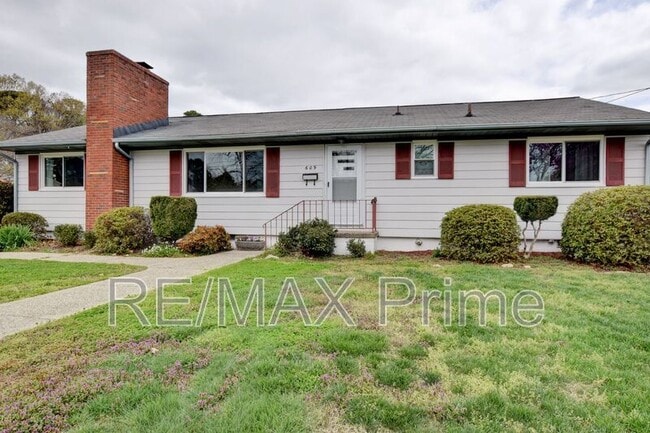 Photo - 609 Birch Dr