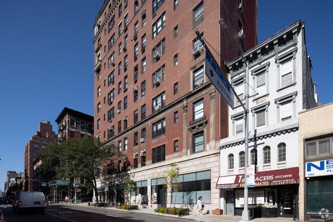 Photo - 1450-1456 Lexington Ave